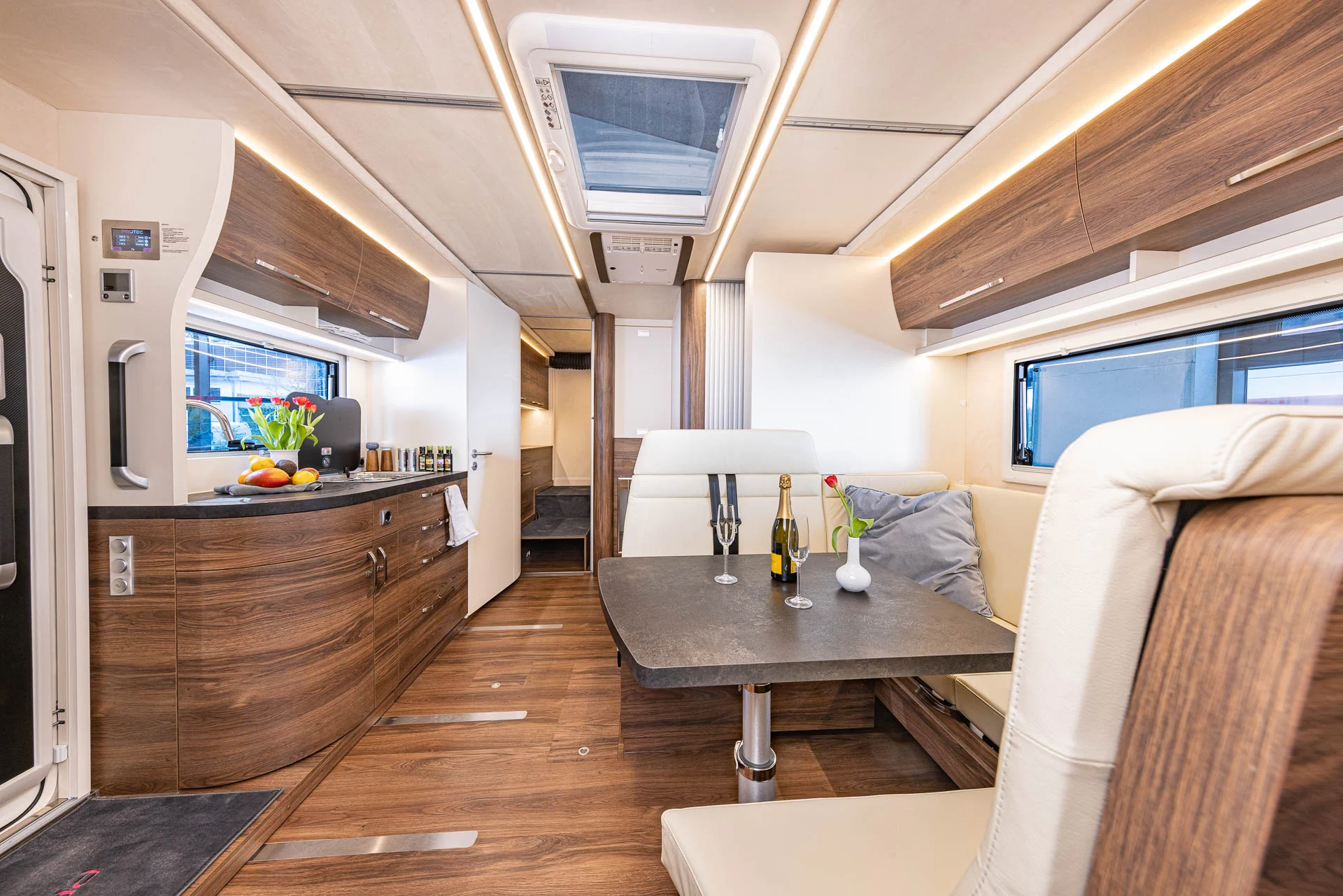 Q18 CLASSIC plus STANDARD Vista previa del tour 360°