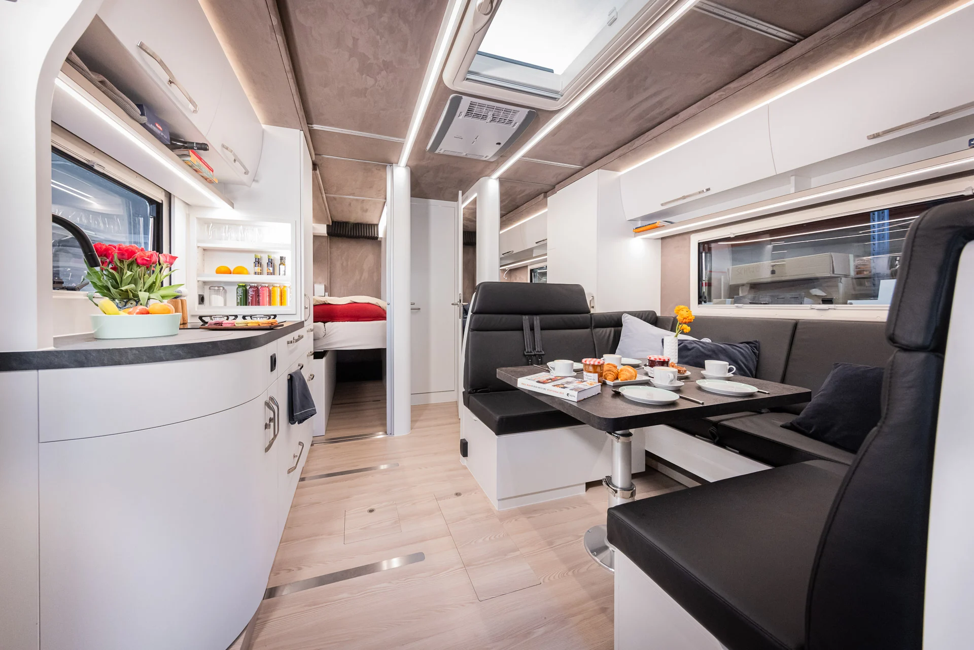 Q18 VARIO plus Custom Vista previa del tour 360°